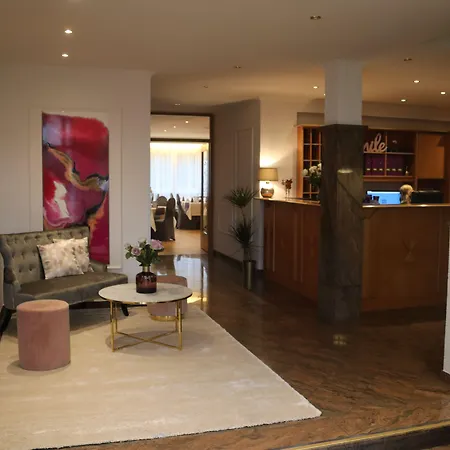 Boutique Beckenlehner 3*